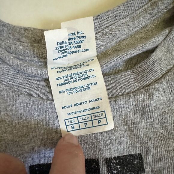 Life is Tough that’s why there is Beer Gray Graphic T shirt - Picture 5 of 5